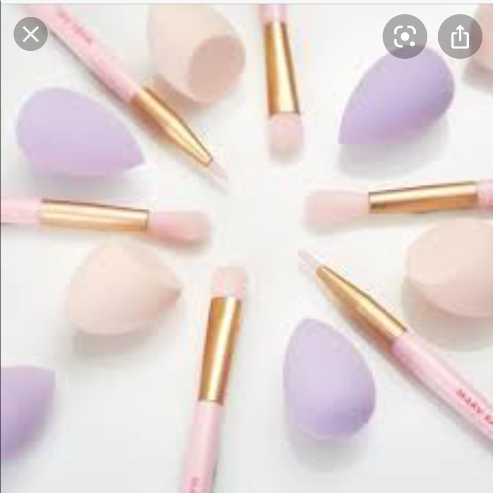 MK Limited Edition Mini Essential Brush Set - Picture 9 of 9